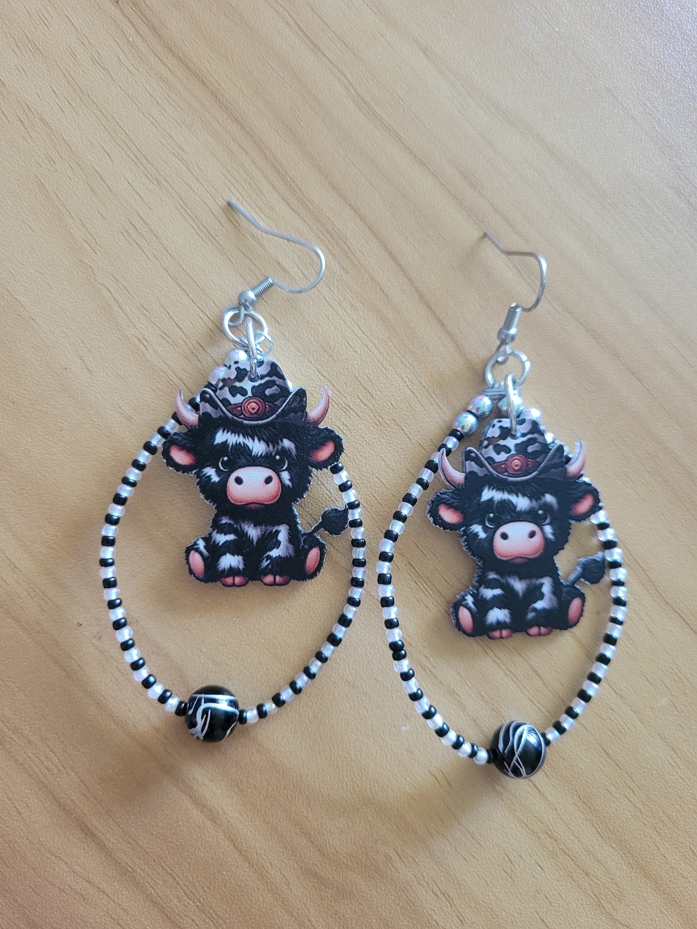 🧋NEW🧋Hand Crafted Black and Pink Cow Hoop Earrings with Beaded Accents